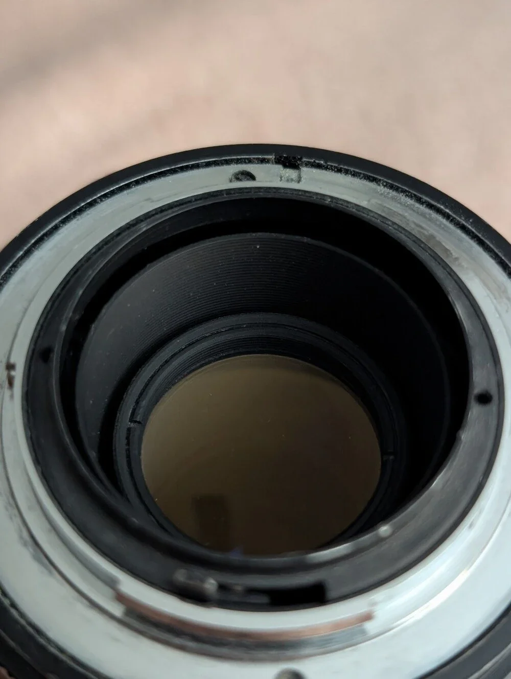 Miida 135mm f/2.8 telephoto manual lens with loose hood